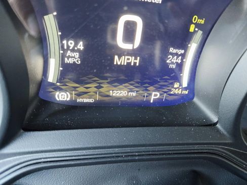 Used 2025 Jeep Wrangler Unlimited Sahara w/ Safety Group image 23