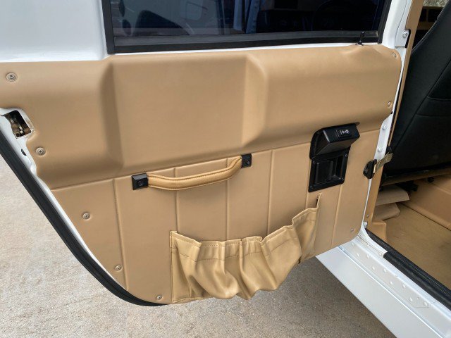 Used 1997 HUMMER H1 4-Door Wagon AWD/4WD image 27