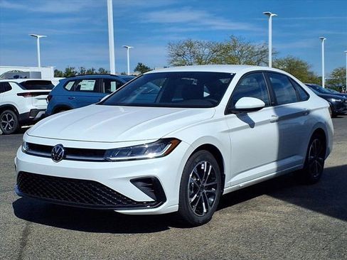 New 2026 Volkswagen Jetta Sport FWD image 2
