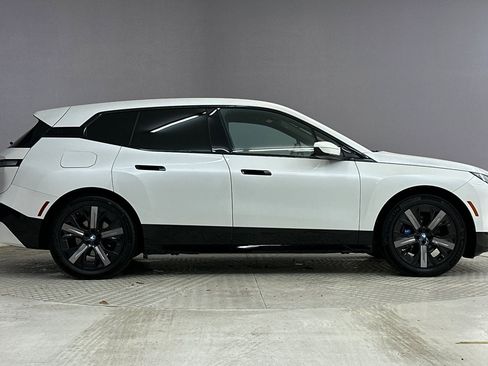 Certified 2023 BMW iX M60 w/ Executive Package image 7