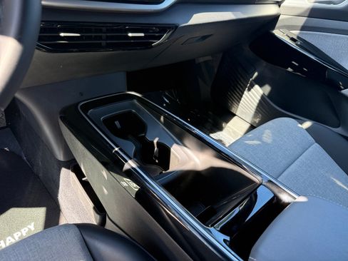 Certified 2023 Volkswagen ID.4 Pro RWD image 13