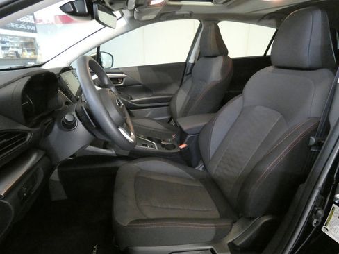 Used 2025 Subaru Impreza 2.0i Sport AWD/4WD image 9