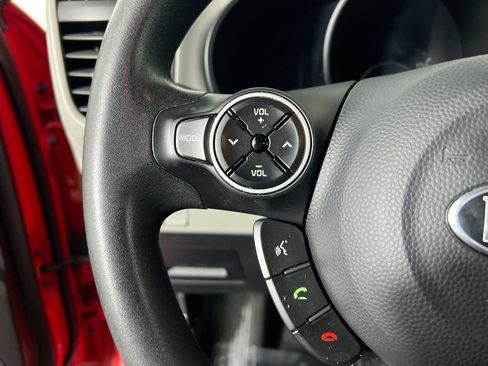 Used 2019 Kia Soul FWD image 16