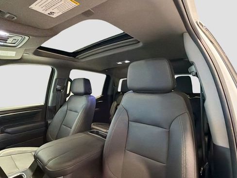 Used 2023 GMC Sierra 1500 SLT w/ SLT Premium Package AWD/4WD image 22