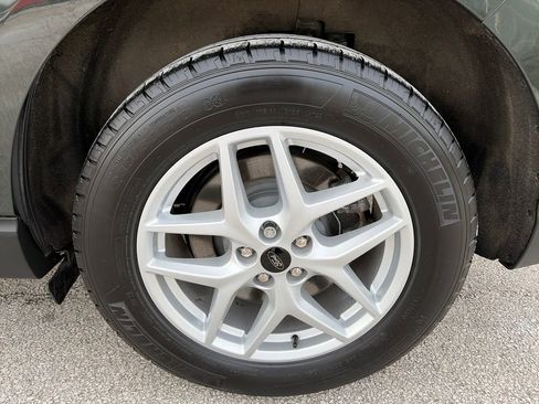 Used 2023 Ford Edge SEL w/ Convenience Package image 11