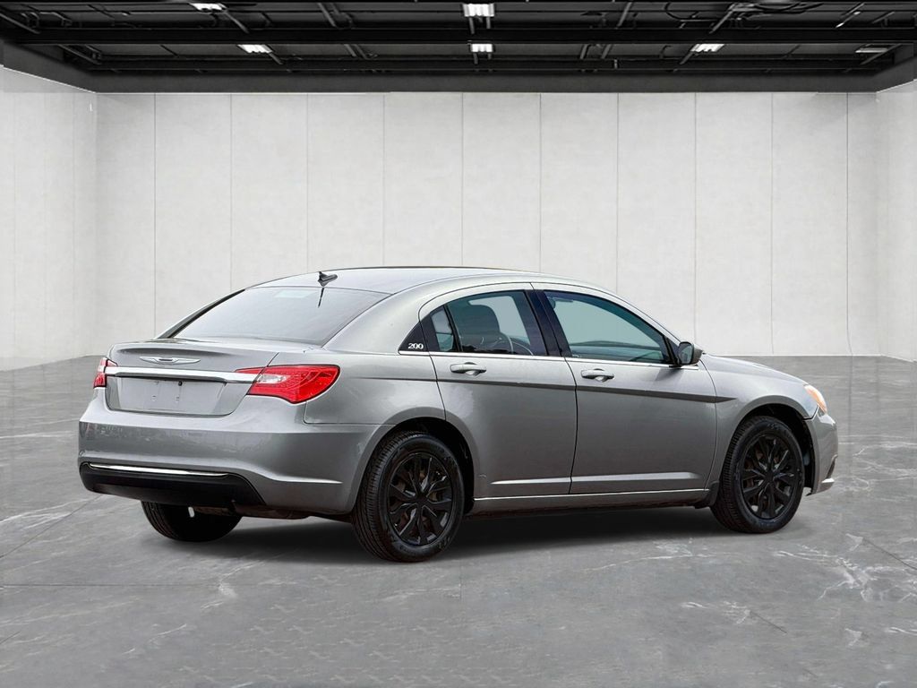 Used 2012 Chrysler 200 LX FWD image 5