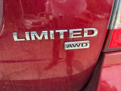 Used 2014 Ford Edge Limited w/ Equipment Group 302A AWD/4WD image 7