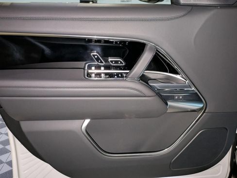 New 2026 Land Rover Range Rover SE AWD/4WD image 11