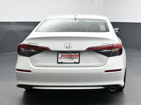 Used 2025 Honda Civic Sport image 8