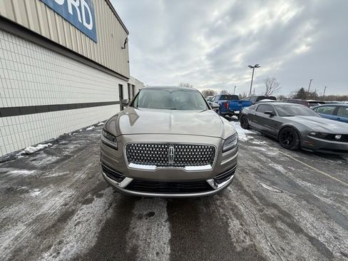 Used 2019 Lincoln Nautilus Reserve image 2