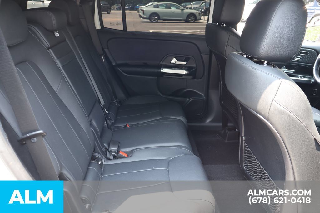Used 2024 Mercedes-Benz GLB 250 image 24