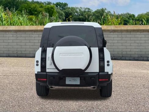 New 2026 Land Rover Defender 130 X-Dynamic SE AWD/4WD image 5