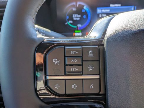 New 2025 Ford F150 Lightning Platinum image 30