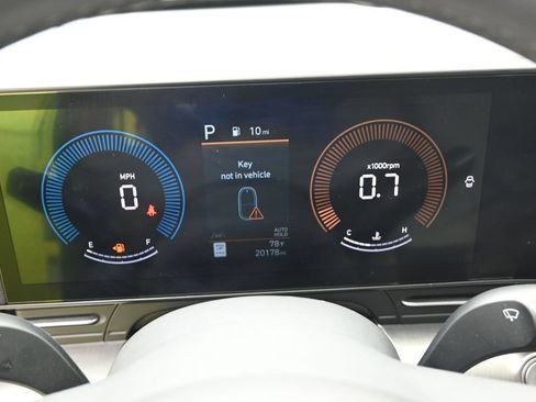 Used 2025 Hyundai Kona SEL AWD/4WD image 21