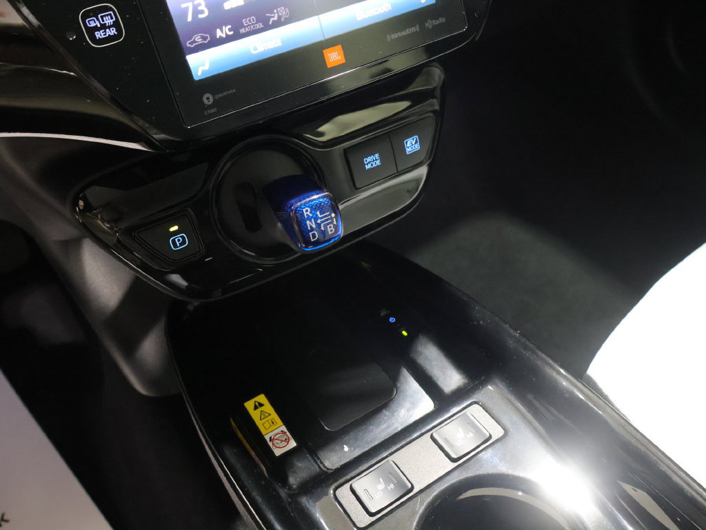 Used 2021 Toyota Prius Limited FWD image 28