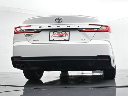 Used 2025 Toyota Camry SE w/ Convenience Package FWD image 35