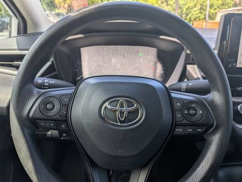 Used 2023 Toyota Corolla LE w/ LE Convenience Package FWD image 26