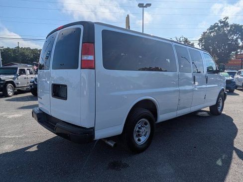 Used 2024 Chevrolet Express 3500 LS RWD image 4