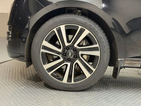Used 2023 Land Rover Range Rover SE image 5