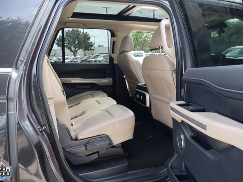 Used 2024 Ford Expedition Max Limited AWD/4WD image 31