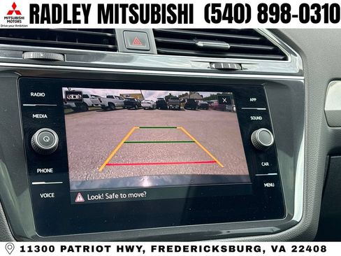 Used 2023 Volkswagen Tiguan SE w/ Panoramic Sunroof Package AWD/4WD image 15