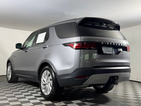Used 2025 Land Rover Discovery S AWD/4WD image 4