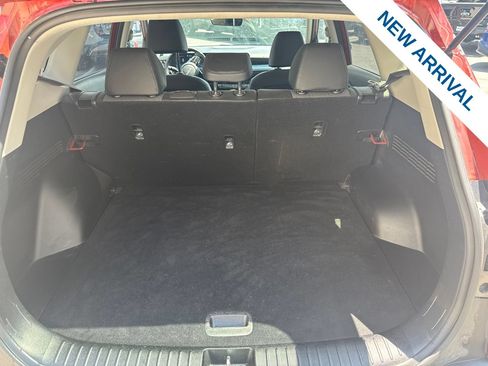 Used 2025 Kia Seltos S AWD/4WD image 13