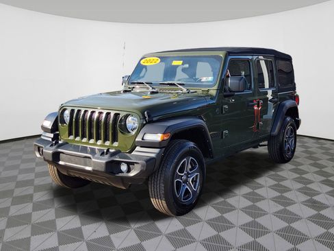 Used 2022 Jeep Wrangler Unlimited Sport image 2