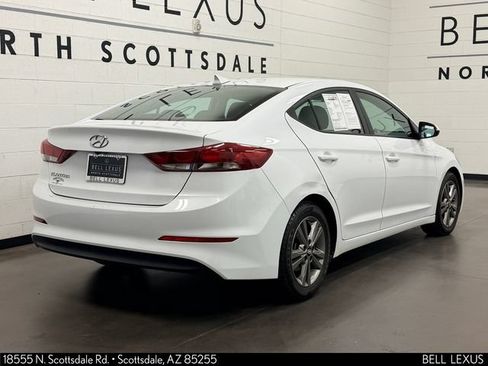 Used 2018 Hyundai Elantra SEL FWD image 4