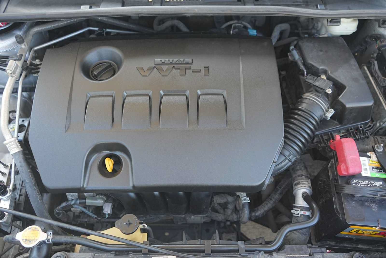 Used 2014 Toyota Corolla LE FWD image 9