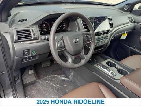 Certified 2025 Honda Ridgeline RTL image 14
