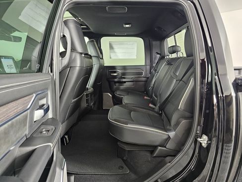 New 2026 RAM 2500 Laramie AWD/4WD image 35