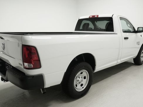 Used 2019 RAM 1500 Tradesman w/ Popular Equipment Group RWD image 4