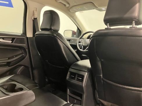 Used 2022 Ford Edge SEL image 37
