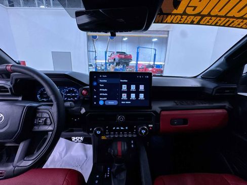 Used 2024 Toyota Tacoma TRD Pro AWD/4WD image 23