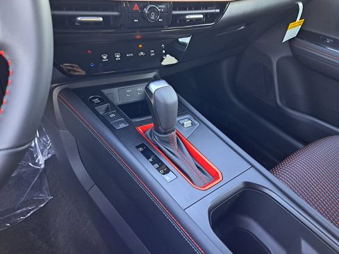 New 2026 Nissan Kicks SR FWD image 9