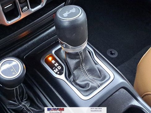 Used 2022 Jeep Wrangler Unlimited Sahara w/ Safety Group image 21