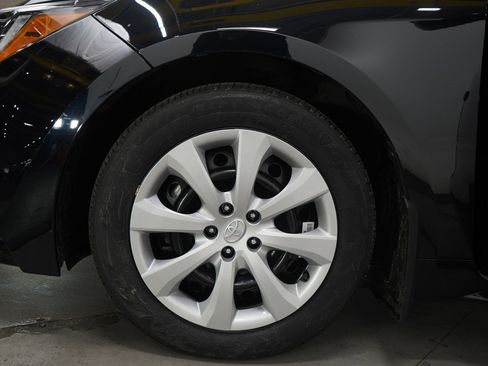 Used 2023 Toyota Corolla LE image 29