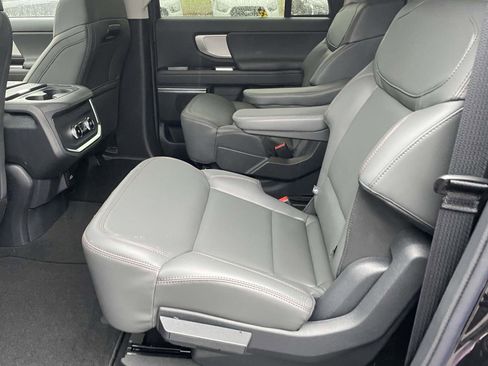 New 2025 Ford Expedition Max Active image 8