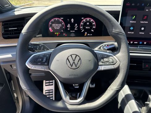 New 2026 Volkswagen Tiguan SEL R-Line AWD/4WD image 22