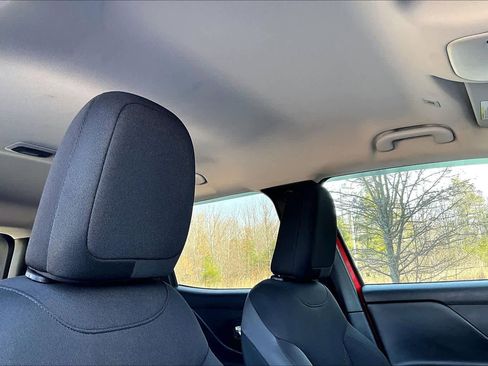 Used 2020 Jeep Renegade Altitude AWD/4WD image 14