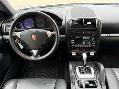 Used 2010 Porsche Cayenne AWD/4WD image 13