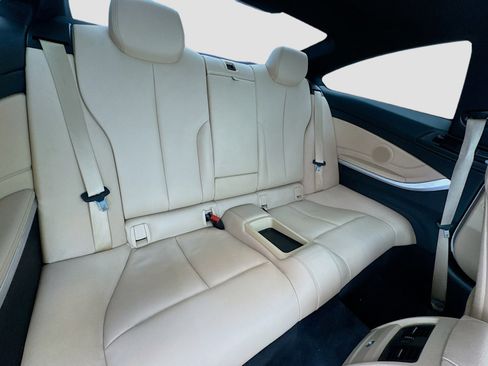 Used 2020 BMW 430i Coupe image 18