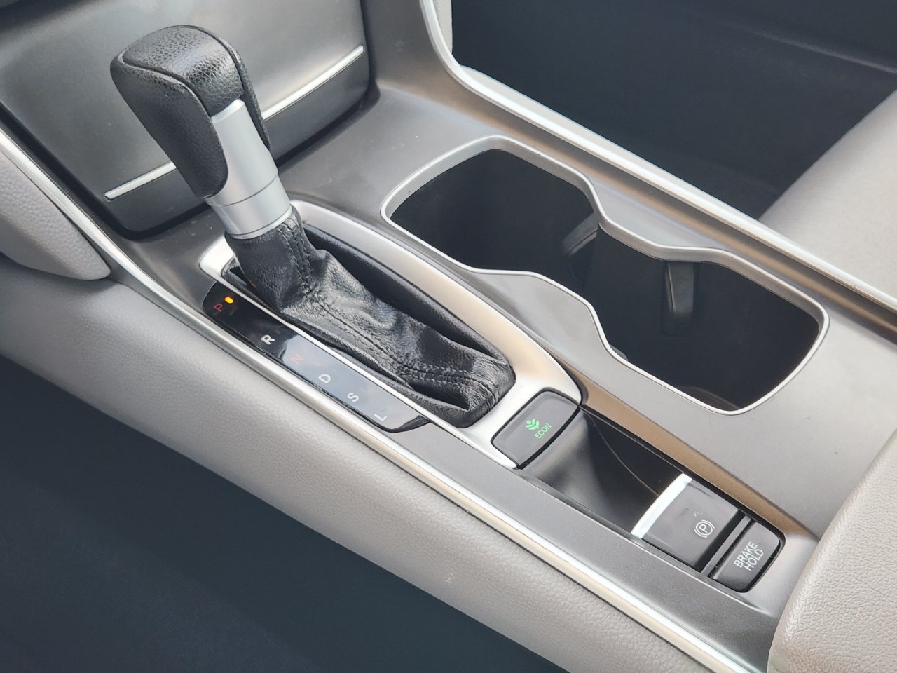 Used 2019 Honda Accord LX image 19