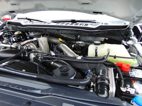 Used 2025 Ford F250 XLT AWD/4WD image 49