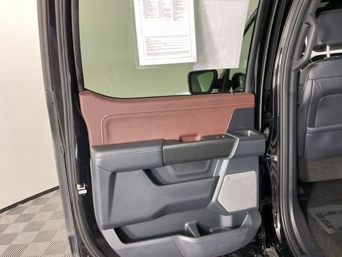 Used 2022 Ford F150 Lariat w/ Max Trailer Tow Package image 28