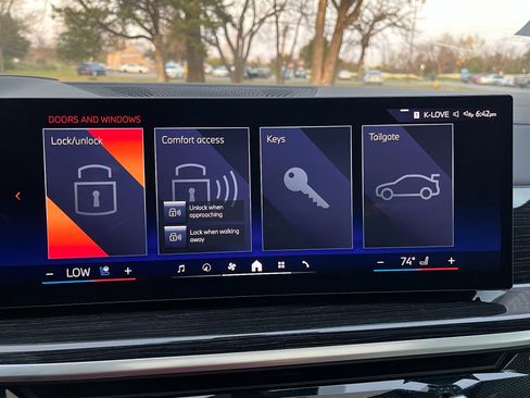 Used 2026 BMW X7 xDrive40i w/ M Sport Package image 47