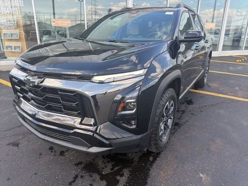 Used 2025 Chevrolet Equinox ACTIV w/ Safety and Technology Package AWD/4WD image 14