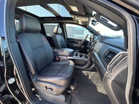 Used 2021 Nissan Titan PRO-4X w/ Pro-4x Convenience Package image 37