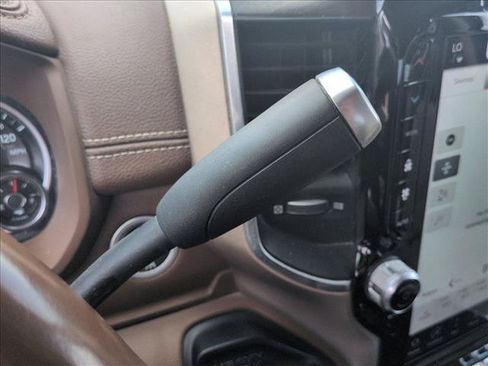Used 2022 RAM 2500 Laramie AWD/4WD image 12